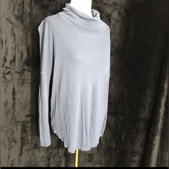 Paraphrase Blue Heathered Dolman Long Sleeve Top  - Size Medium - EUC - Picture 2 of 9
